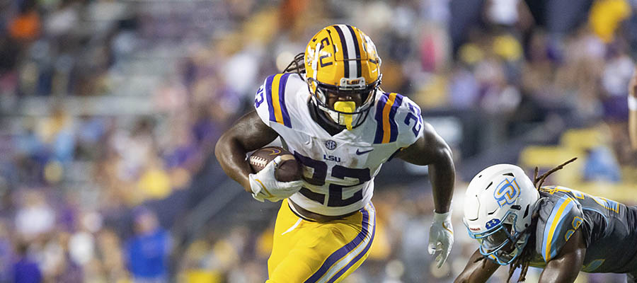2022 College Football OverUnder Betting Picks for the Top Weekend Games of Week 3