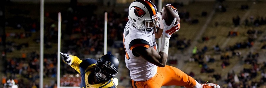 Oregon State Beavers won its last two games of the College Football season, beating Arizona 42-17 and coming from behind to beat Oregon 34-24.
