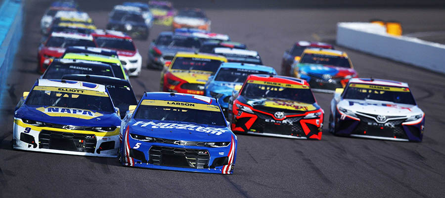 Early NASCAR 2022 Cup Series Championship Odds & Calendar Analysis
