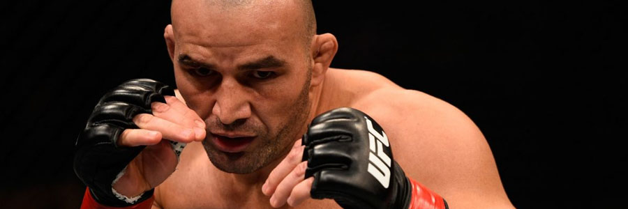 Glover Teixeira is one of the UFC Betting favorites for this Sunday.