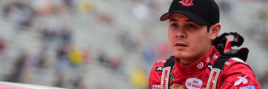 Kyle Larson is among the 2018 QuikTrip 500 Betting favorites to win.