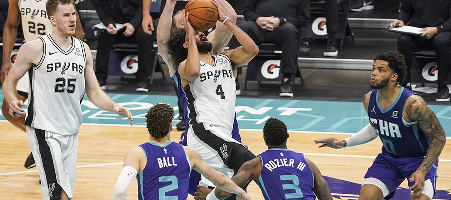 NBA News & Rumors: 4 Spurs Players Test Positive on COVID-19