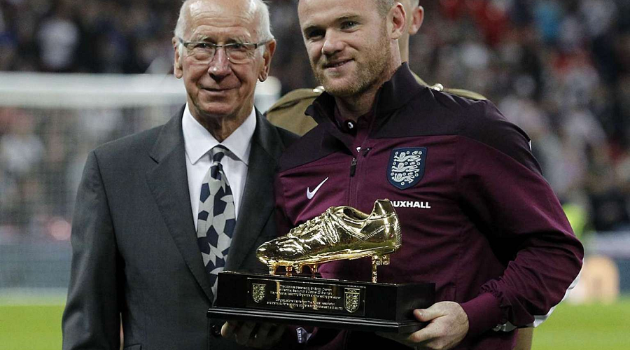 Wayne Rooney and Bobby Charlton
