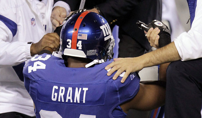 fake-injury-giants-2011