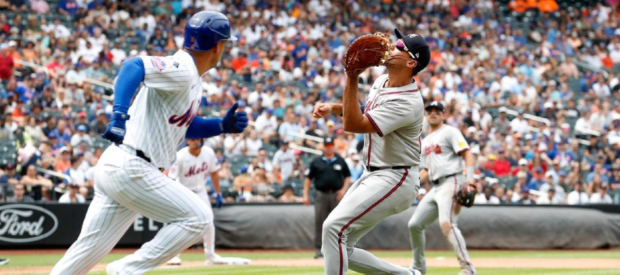 Mets vs Braves: Wild-Card Race Heats Up! Expert Picks and Analysis