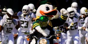 UC Davis vs Oregon College Football Week 1 Expert Pick