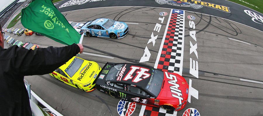 Fasten Your Seatbelt: This Weekend's NASCAR Odds & Betting Breakdown for AutoTrader EchoPark Automotive 400