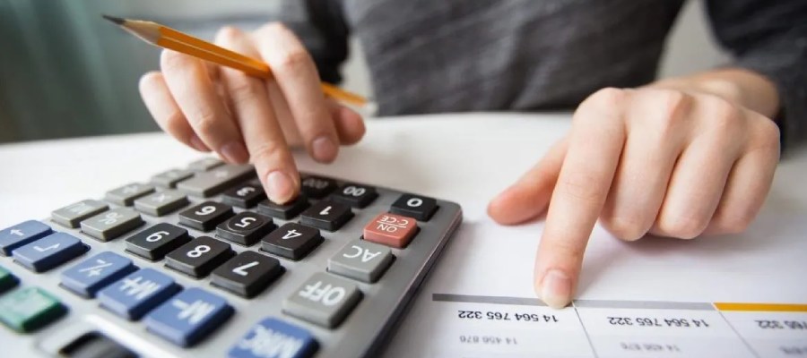 What is the Martingale Betting System?