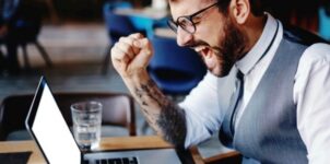 What is the Optimal Strategy For Betting Longshots?